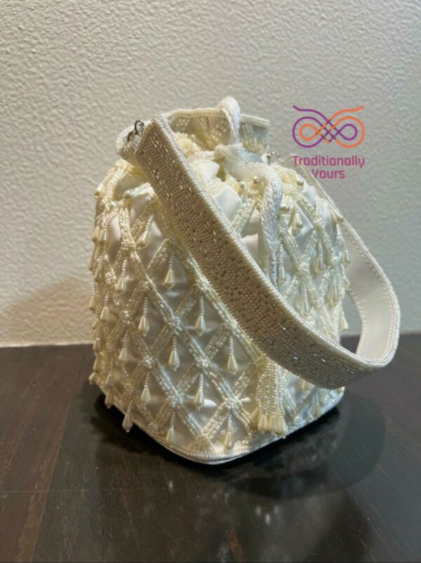 White Pearl Clutch bag