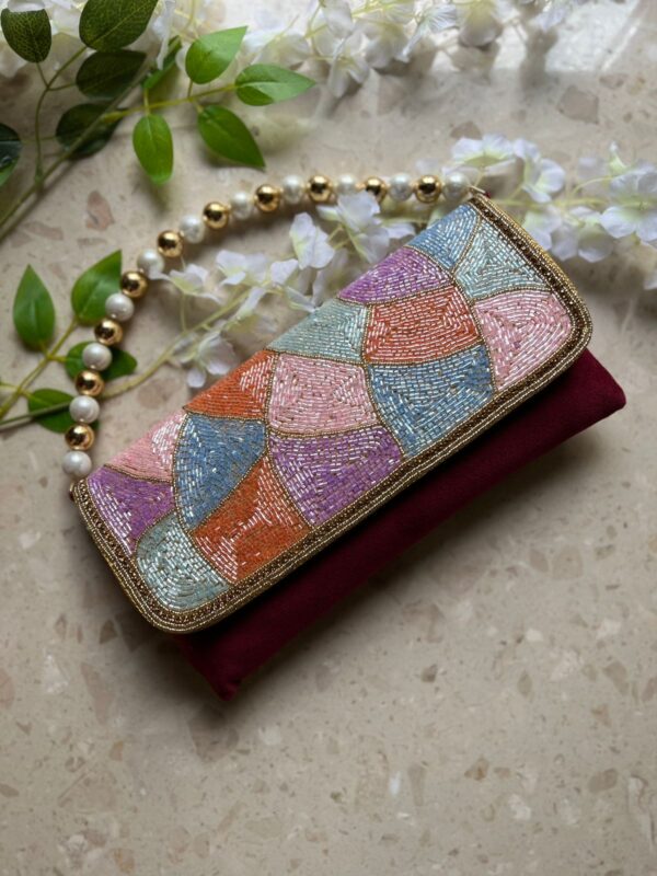 Multicolor handwork clutchbag