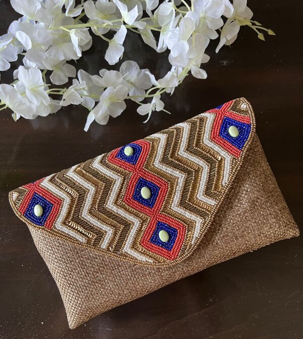 Golden handwork clutchbag