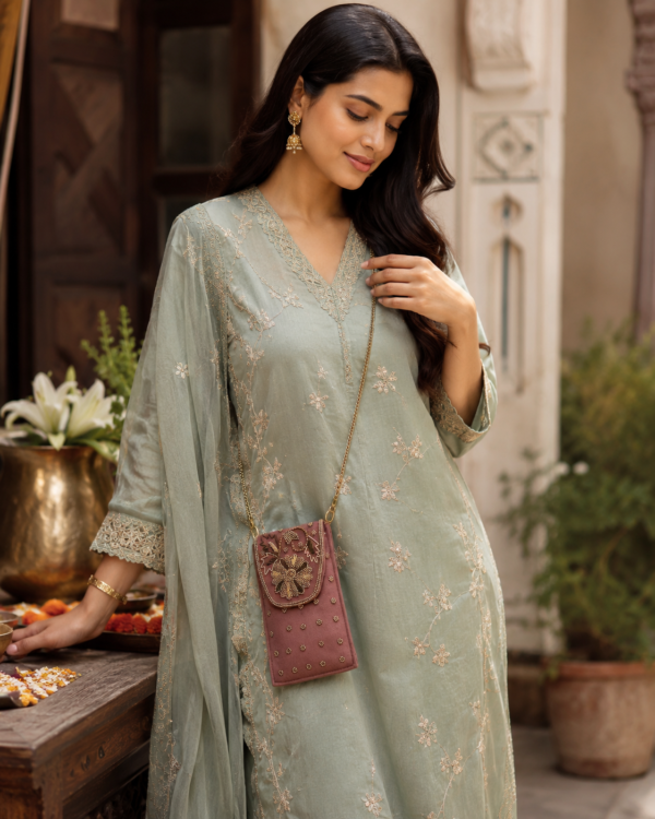 Zardozi mobile sling for wedding